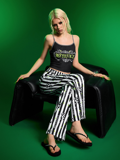 Beetlejuice X SHEIN Women's Letter Print Camisole Top And Striped Long Pants Pajama Set