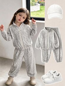SHEIN Genkimix Kids 少女豹紋立領拉鍊外套兩件套，羅紋袖口與下擺，附長褲，適合上學、外出、拍照，秋冬穿著 - 灰色 - 查看 3