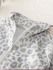 SHEIN Genkimix Kids 少女豹紋立領拉鍊外套兩件套，羅紋袖口與下擺，附長褲，適合上學、外出、拍照，秋冬穿著 - 灰色 - 查看 6