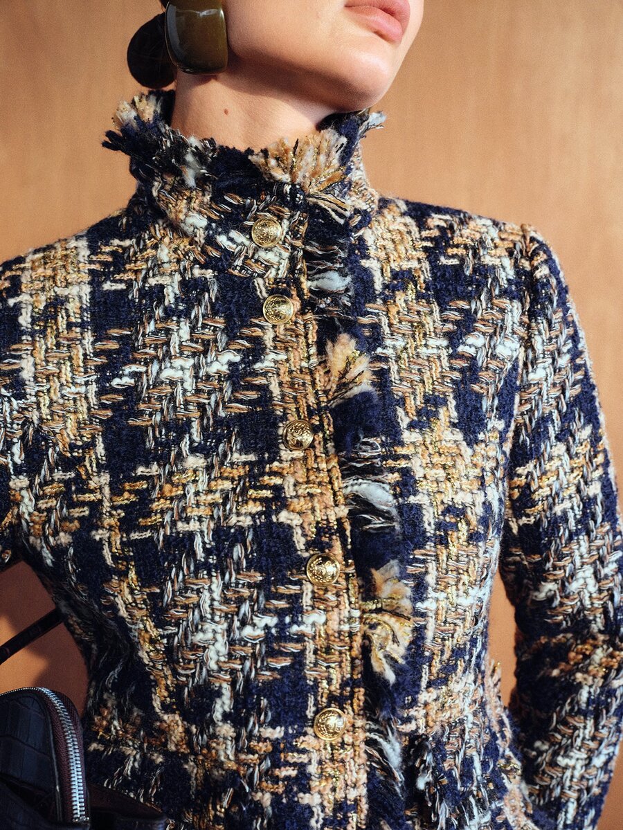 MOTF PREMIUM JAKET WANITA LENGAN PANJANG MOTIF KOTAK-KOTAK DENGAN KANCING TUNGGAL DAN HIASAN RUMBAI