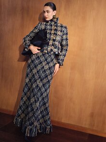 MOTF PREMIUM JAKET WANITA LENGAN PANJANG MOTIF KOTAK-KOTAK DENGAN KANCING TUNGGAL DAN HIASAN RUMBAI - MultiWarna - View 9
