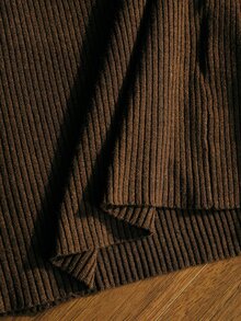 MOTF PREMIUM SWEATER WANITA DENGAN DETAIL KANCING LOGAM, KERAH MOCK, DAN POTONGAN SLIM FIT - Coffee Brown - View 8