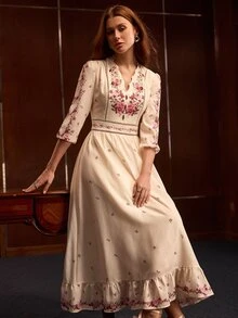 MOTF PREMIUM GAUN PANJANG WANITA ELEGAN DENGAN MOTIF BUNGA DAN HIASAN RENDA PATCHWORK - Berwarna merah muda - View 2