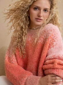 MOTF PREMIUM GRADIENT COLOR WOMEN'S SWEATER, HIGH-END SLOUCHY KNITWEAR - Pink - View 2