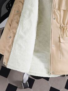 SHEIN 大女孩長袖抓絨冬季中長款連帽收腰保暖內裡加厚外套 寬鬆版型 校園米白色可愛圖案 Club - 杏色 - 查看 7