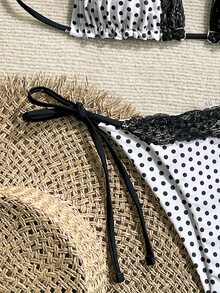 SHEIN Swim 2件組女款夏季海灘蕾絲波點印花掛脖綁帶性感比基尼泳衣套裝，隨機印花 - 黑與白 - 查看 5