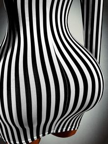 Amplova Striped Print Plunging Neck Bodycon Dress - Black and White - View 8