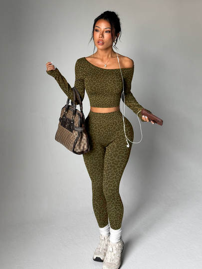 Slayform 2pcs Women's Seamless Sexy Leopard Print Asymmetric Neckline Casual Outdoor Street Running Fitness Training Yoga Studio Workout Long Sleeve 9/10 Length Leggings Sports Set