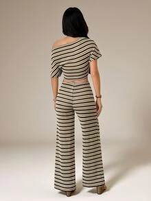 SHEIN PETITE 女款小碼兩件套：棕色露肩上衣與對比條紋長褲 - 咖啡棕 - 查看 2