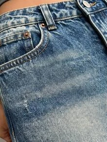 SHEIN بنطلون جينز واسع الساق بخصر منخفض وقصة عادية بأسلوب كاجوال باللون الأزرق المتوسط مع غسيل الثلج وأزرار أمامية - أزرق متوسط - مشاهدة 5