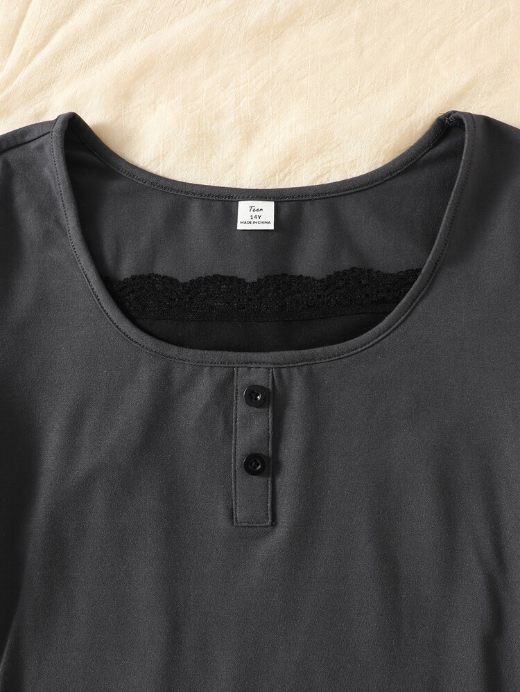 SHEIN 1pc Random Teen Girls 12-16Y Faux Two-Piece Lace Trim Henley Top, Slim Scoop Neck Long Sleeve Tee Fall Winter New In For Daily School Party Hangout - Black - View 9