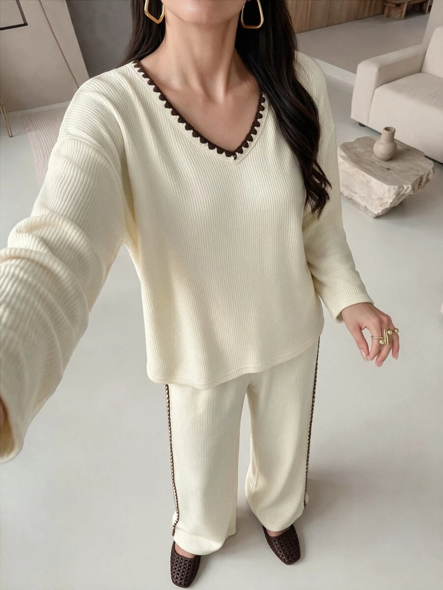 Mulvari 女款花卉飾邊V領落肩長袖運動衫與長褲休閒兩件套 - 淡黃色 - 查看 1