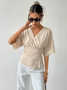 Ritzy Row 新款优雅通勤女式腰部褶裥不对称下摆蝙蝠袖V领套头衫，休闲百搭春夏上衣 - 卡其色 - 查看 6