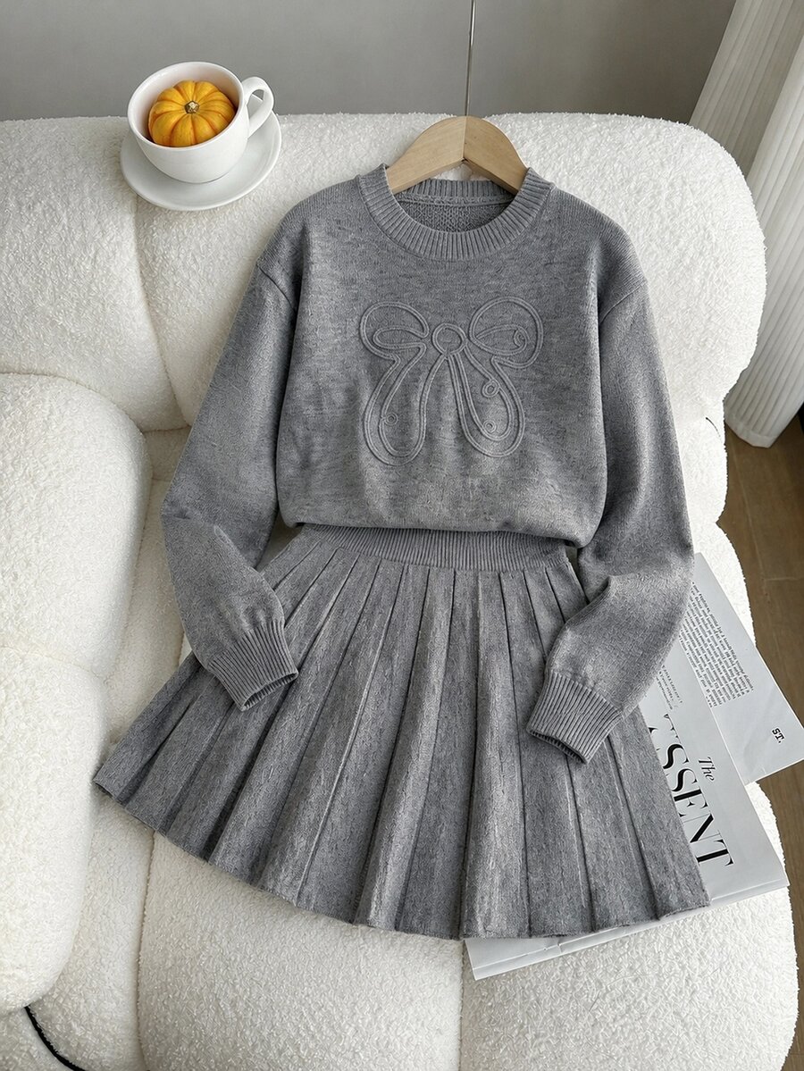 SHEIN Tween Girl) Fashionable Cute Knit Set, Hand-Embroidered Bow Knit Sweater Top + Pleated Knit Skirt Autumn Fall Pullover