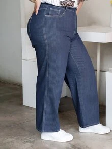 CHERRY TINTT SELECTION Celana Jeans Boyfriend Kasual Garis-garis Sederhana dengan Kantong Kancing Depan Ukuran Besar - Navy Blue - View 4