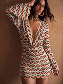 SHEIN Swim Swim SXY 2026 女款春夏性感鏤空網眼沙灘泳裝罩衫，優雅浪漫性感迷人彩色條紋修身針織洋裝罩衫，波希米亞風，西式風格，加州日落風，適合海灘度假、日常穿著、約會、下午茶、郵輪旅行、音樂節，優雅女款泳裝，彩色印花沙灘裝，度假穿著 - 彩色 - 查看 4