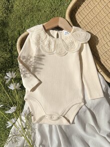 SHEIN Baby Girl Thermal Lined Thick Ribbed Peter Pan Collar Long Sleeve Elastic Bodysuit Suitable For Winter - Apricot - View 4