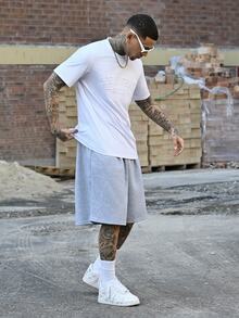 Devon Thys Men's Graphic Embroidery Elastic Waist Loose Shorts With Slant Pockets Wide Leg - Light Grey - View 3