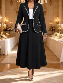 Fleurora Setelan Blazer dan Rok Panjang Elegan Ukuran Plus untuk Wanita dengan Hiasan Mutiara - Hitam - View 3