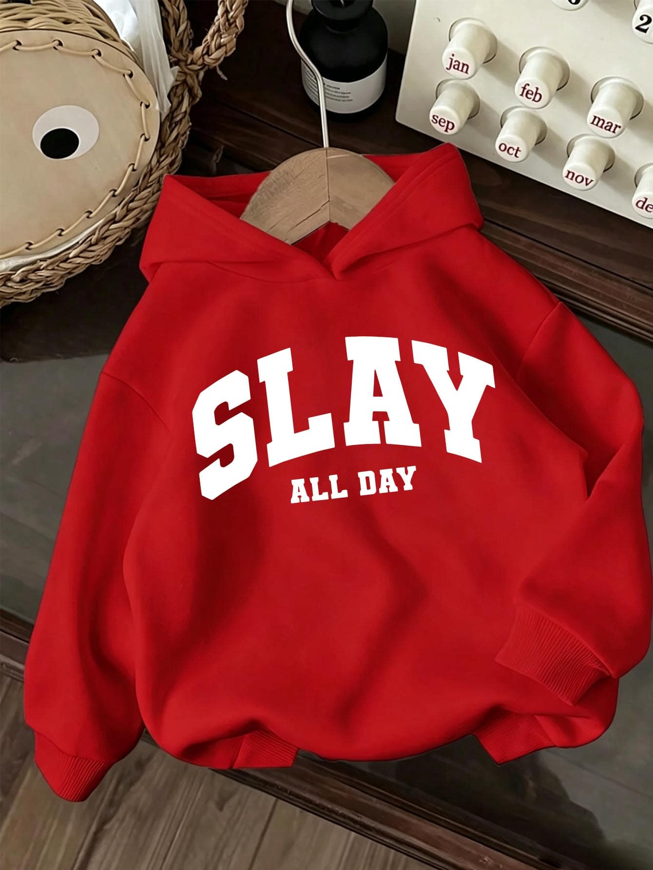 SHEIN كنزة هوديي أساسية مطبوعة بنمط حروف SLAY باللونين الأحمر والأبيض، كاجوال أنيقة بأسلوب بريبي بسيط، مريحة للارتداء، ملابس خريفية للمدرسة للفتيات المراهقات - الأحمر - مشاهدة 1