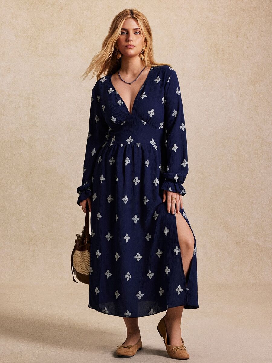 Écloséra Curve Plus Size Women's Elegant V-Neck French Style Dress With 3D Floral Slimming Ruffle Sleeve High Slit Design Daily Wear Commuting Brunch Party Navy Blue