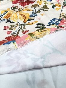 Selamara 大尺碼波希米亞風軟塑形藍白花卉仿刺繡V領T恤，夏季度假休閒短袖上衣，適合辦公與度假 - 彩色 - 查看 9