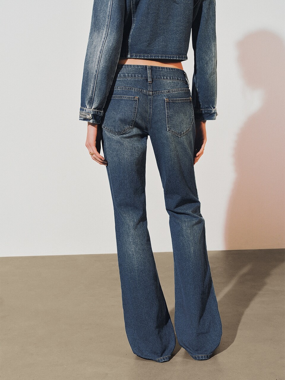 MOTF AUTUMN/WINTER ULTRA LOW WAIST FLARED JEANS