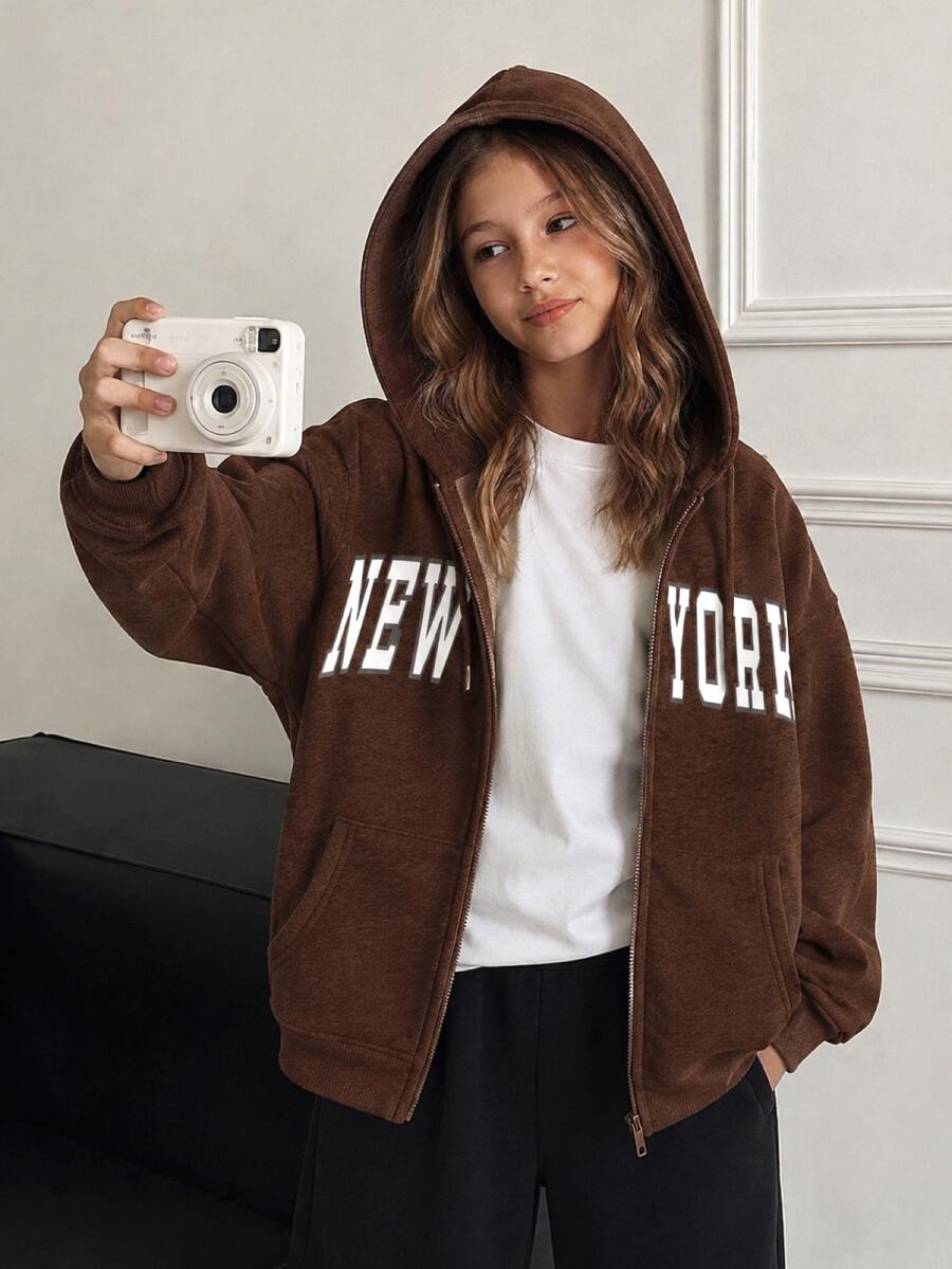 SHEIN Sparklyn 青少年女孩秋季服飾 NEW YORK 字母印花拉鍊連帽衛衣外套，休閒棕色外衣