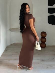 SHEIN SXY 不對稱領口棕色純色金屬扣飾修身優雅洋裝 - 棕色 - 查看 2