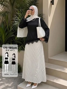 SHEIN Tall 高挑穆斯林女性兩件套：黑色蕾絲飾邊上衣搭配波點裙 - 黑與白 - 查看 1