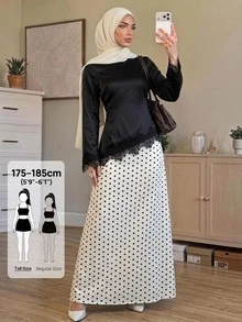 SHEIN Tall 高挑穆斯林女性兩件套：黑色蕾絲飾邊上衣搭配波點裙 - 黑與白 - 查看 4