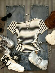 SHEIN تي شيرت كاجوال قصيرة الأكمام بياقة غير متماثلة مخطط للنساء - أبيض - مشاهدة 2