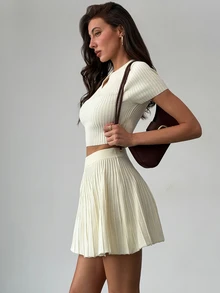 Aloruh Women's Elegant Sexy Minimalist French Tea Party Vacation Knit 2 Pieces Set Short Sleeve Top + Mini Skirt Casual Preppy Outfit Brunch Off-White Fall - Apricot - View 5
