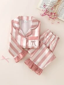 SHEIN 女童甜美可愛優雅休閒日常舒適親膚梭織仿絲綢緞面香檳色條紋粉色荷葉邊拼接蝴蝶結刺繡翻領開襟針織衫長袖上衣配長褲睡衣家居服2件套 - 香檳色 - 查看 10