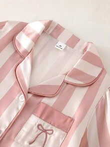 SHEIN 女童甜美可愛優雅休閒日常舒適親膚梭織仿絲綢緞面香檳色條紋粉色荷葉邊拼接蝴蝶結刺繡翻領開襟針織衫長袖上衣配長褲睡衣家居服2件套 - 香檳色 - 查看 6
