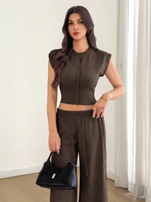 SHEIN Tall 女款卡其色單排扣短袖針織上衣與長褲2件套，適合夏季度假、機場穿搭 - 棕色 - 查看 6