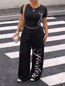 Muchica Plus Size Letter Print Cropped T-Shirt And Loose Pocket Pants 2 Pieces Set - Black - View 5