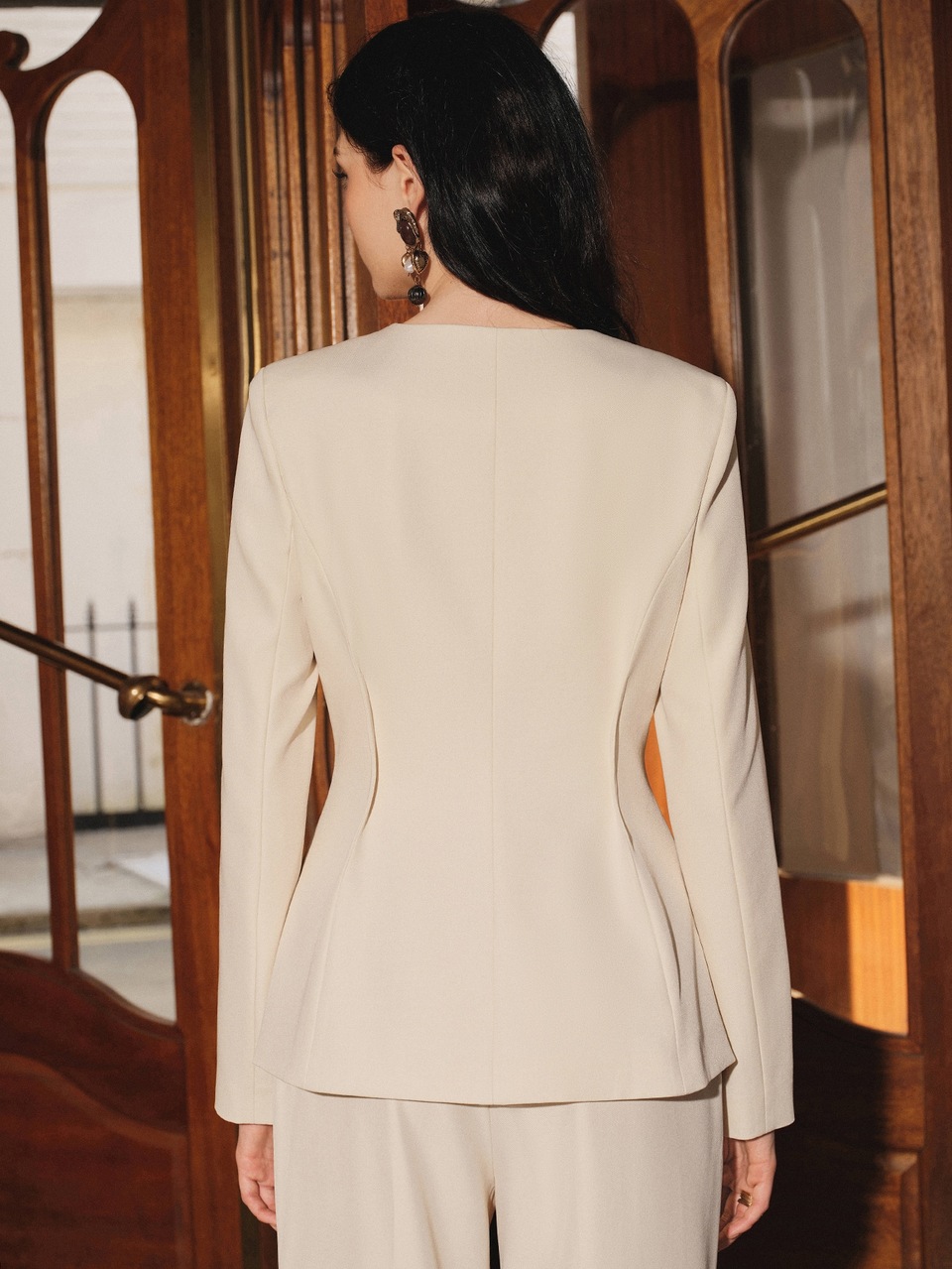 Anewsta Summer New Vintage Casual Elegant Round Neck Beaded Embroidery Metal Buckle Waist-Cinching A-Line Women's Blazer Jacket Office Business White