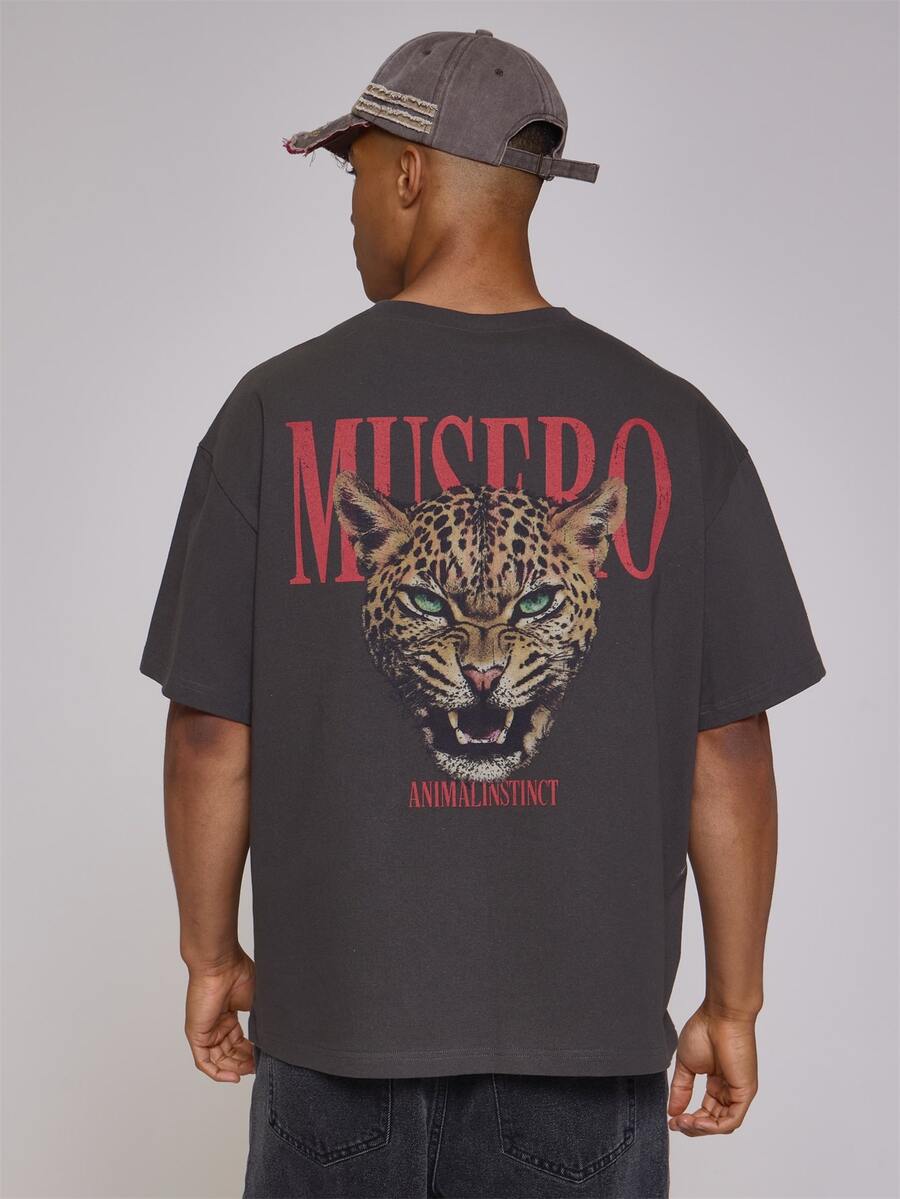 Musero OVERSIZED DROP SHOULDER GRAPHIC TSHIRT WITH CHEETAH PRINT - Black - View 1