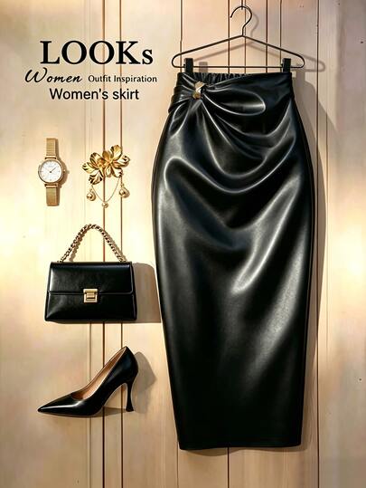 Femmeverse Gaun Bodycon Minimalis Ringan Kulit PU Hitam Polos Ukuran Plus untuk Wanita Musim Gugur/Dingin, Desain Lipatan Samping dengan Gesper Logam, Belahan Tengah Belakang, Cocok untuk Pemakaian Sehari-hari, Kencan, Pesta, dan Acara Bisnis Ringan