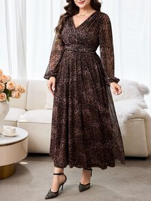 Modelyn فستان نسائي مقاس كبير بياقة على شكل حرف V وطبعة نمر مطوي كاجوال للارتداء اليومي - متعدد الألوان - مشاهدة 8