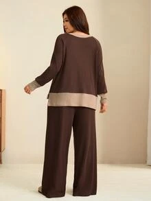 SHEIN LUNE CURVE 大尺碼女款拼色長袖上衣與長褲休閒日常兩件套，適合秋季/冬季外出與居家穿著的休閒套裝 - 棕色 - 查看 3