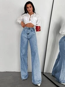 SHEIN بنطلون جينز مقاس كبير بخصر عالي وأسلوب كاجوال بلون أزرق فاتح مع غسيل ثلجي وقصة منتظمة وأزرار أمامية وساق واسعة - أزرق فاتح - مشاهدة 8