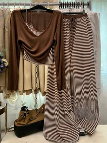 GlowEve CURVE Bộ 3 món cho nữ size lớn gồm áo thun dệt kim trơn, áo hai dây ôm sát kẻ sọc có dây rút trang trí và quần, phong cách thanh lịch thường ngày đi làm và đi chơi - màu nâu - Xem 3