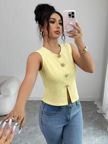 Selianne Women's 2026 Spring/Summer New Rose Buckle Decor Pleated Tank Top Brunch Pale Yellow Elegant - Yellow - View 5