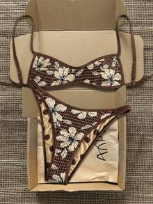 SHEIN Swim 女款棕色波點夏季80年代海灘度假風優雅休閒隨機印花可正反穿細肩帶微露胸比基尼上衣泳衣2件組 - 彩色 - 查看 1