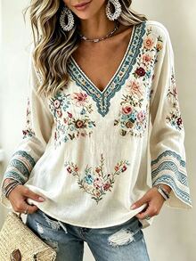 Selamara Autumn/Winter Plus Size Women's Fashion Floral Print V-Neck Flare Sleeve Top - Multicolor - View 7