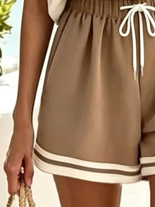 Bytebia Bytebia 時尚配色拼接套裝，夏季女裝，高級感，棕色與白色拼接，女款 T 恤與短褲套裝，圖形設計，經典百搭，休閒時尚，戶外 - 彩色 - 查看 4