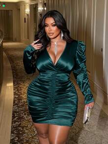 NU&NOW Plus Size Women Solid Color Deep V-Neck Puff Long Sleeve Ruched Fitted Sexy Dress - Green - View 7