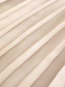 GlowEve CURVE 1件緞面編織布料無袖單肩不對稱設計，金屬扣飾裝飾，收腰百褶A字大裙擺長洋裝，適合春夏，時尚婚禮、晚宴、年會、生日、度假，優雅輕正式禮服 - 杏色 - 查看 7